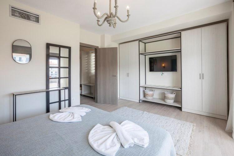 Hanioti Suite Maisonette In Front Of The Sea Ngoại thất bức ảnh
