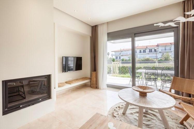 Hanioti Suite Maisonette In Front Of The Sea Ngoại thất bức ảnh